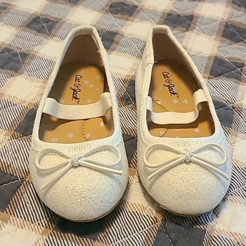 Toddler white princess shoes size 5